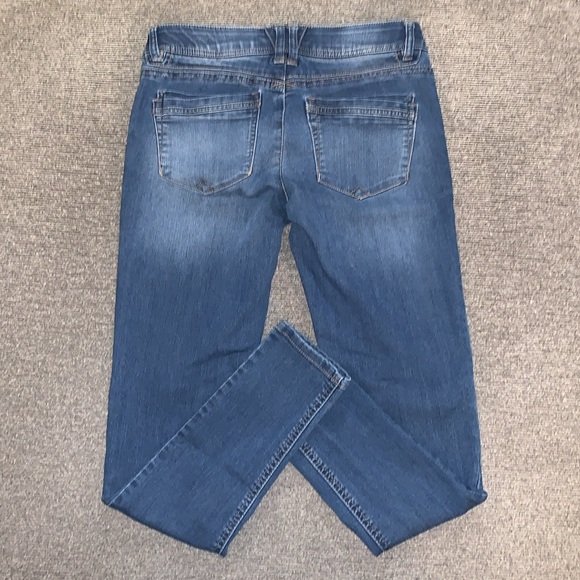 Democracy Jeans - Picture 2 of 6